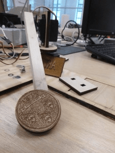 Art Stamp, the useless pick and place